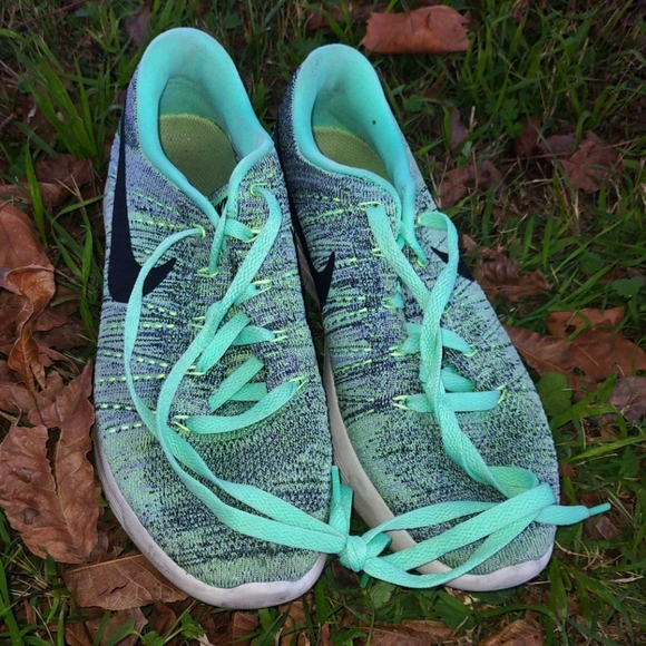 Lunarepic Flynit Low Ghost Green Nike Running size 8.5 Women's 843765-300 - Picture 1 of 5